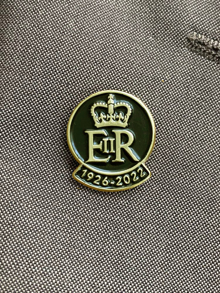Queen Elizabeth II Commemorative Pin Badge