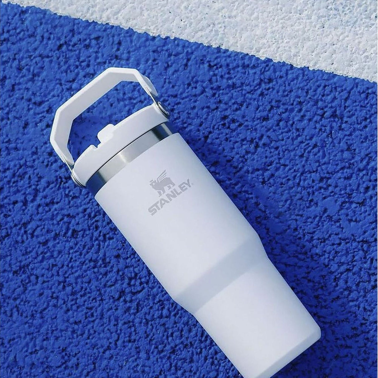 IceFlow Flip Straw Tumbler 0.89L