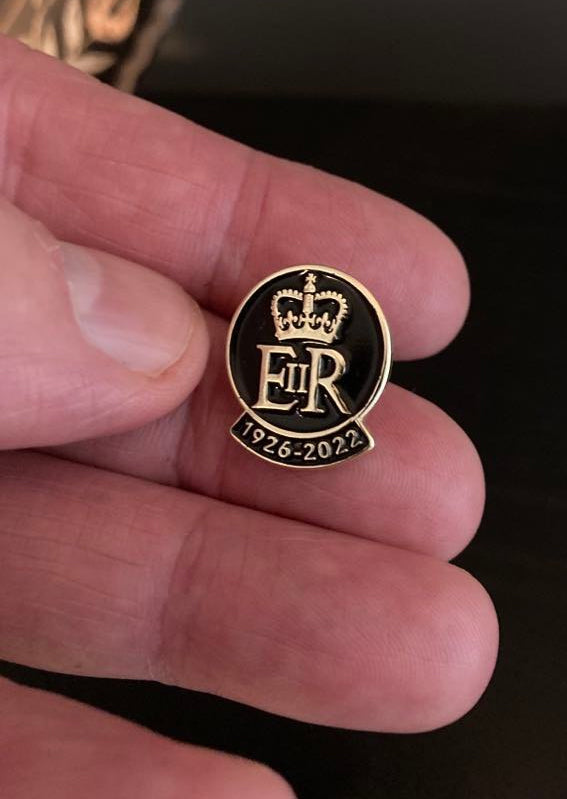 Queen Elizabeth II Commemorative Pin Badge