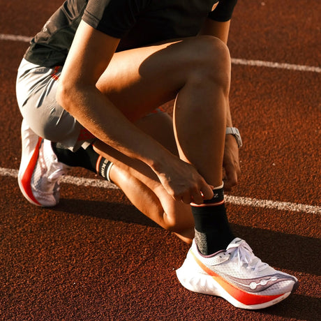 Seakskinz Anti-Blister Mid Length Running Socks for Men and Women