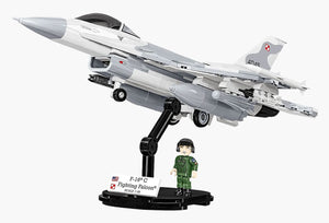 F-16C Fighting Falcon (Polish Version) brick plane model - COBI 5910 - 460 bricks