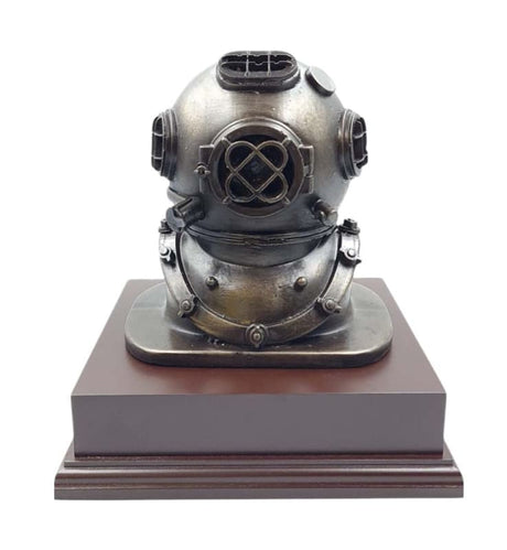 NAUTICAL DIVERS HELMET PRESENTATION