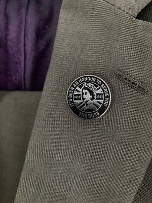 Her Majesty Queen Elizabeth II The Boss Pin Badge