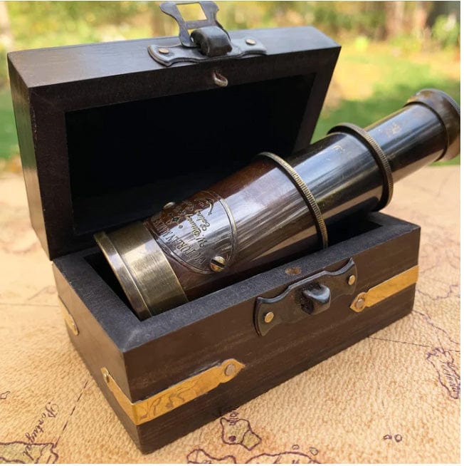 ANTIQUE MODEL VICTORIAN MARINE TELESCOPE WITH WOODEN BOX